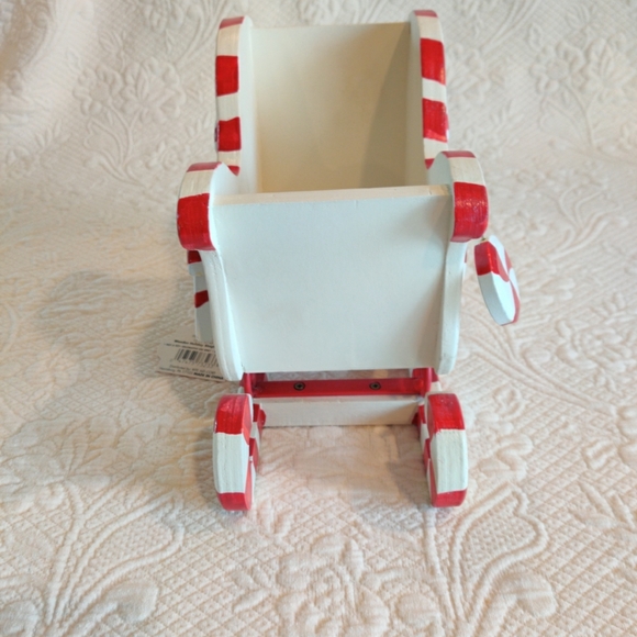 Celebrate Christmas Wooden Holiday Sleigh Decoration Candy Cane Red And White - Picture 5 of 11